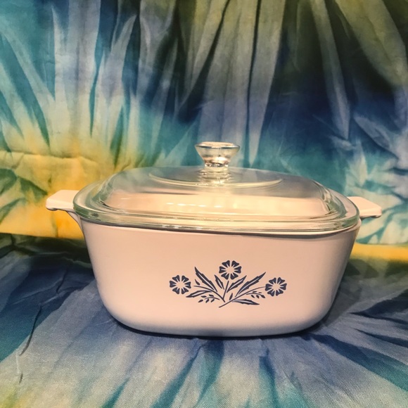 Corningware Other - Vintage Corning Ware Blue Cornflower Casserole 6 Cup